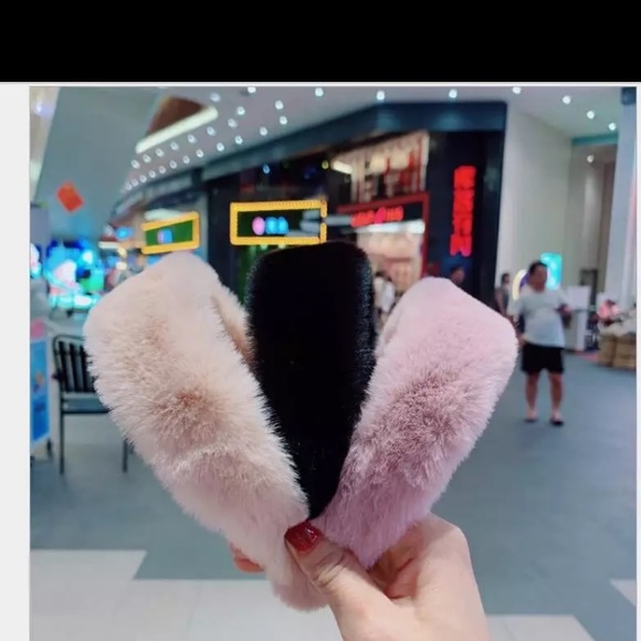 Furry Head Bands - Picture 2 of 6